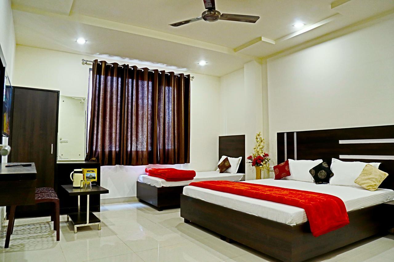 D C Vilas Agra  Exterior photo